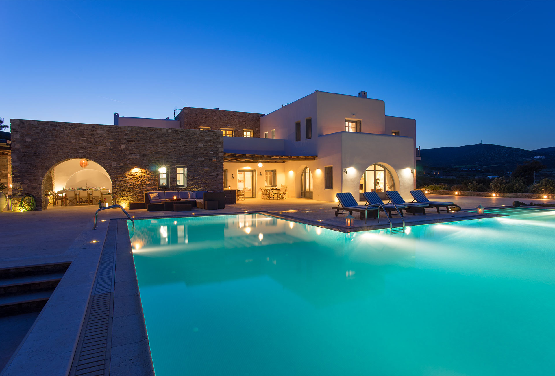 luxury villa astir